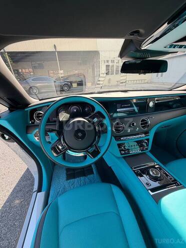 Rolls-Royce Spectre-15