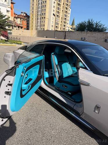 Rolls-Royce Spectre-20