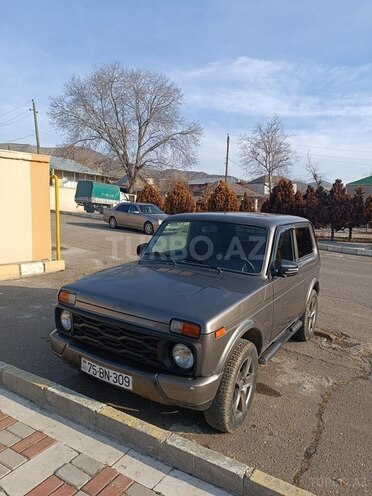LADA (VAZ) Niva-2