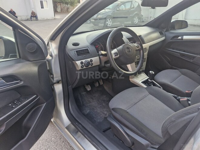 Opel Astra-10