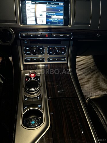 Jaguar XF-20
