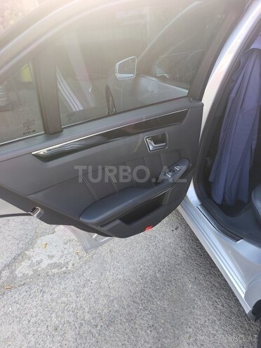 Mercedes E 220-19