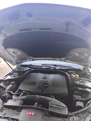 Mercedes E 220-6