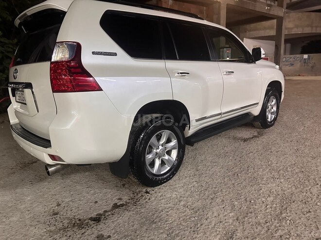 Toyota Land Cruiser Prado-3