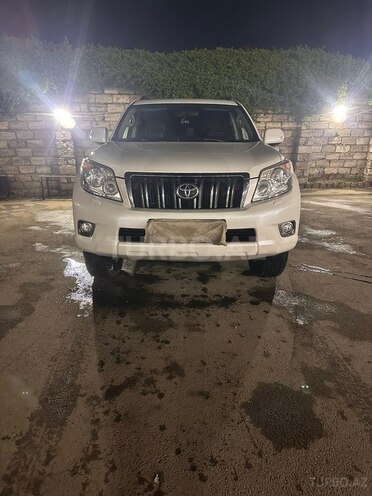 Toyota Land Cruiser Prado-12