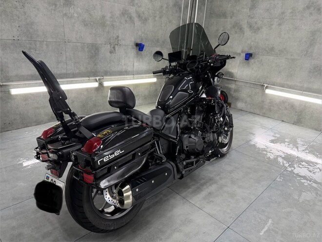 Honda Rebel 1100-2