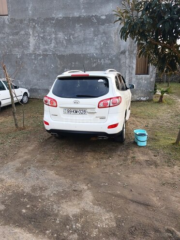 Hyundai Santa Fe-5