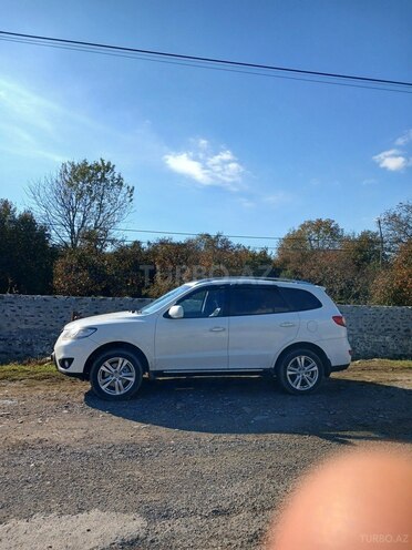 Hyundai Santa Fe-8