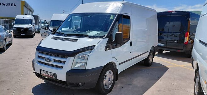 Ford Transit-2