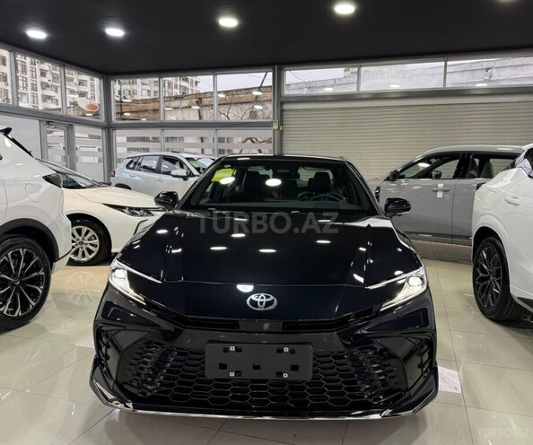 Toyota Camry-1