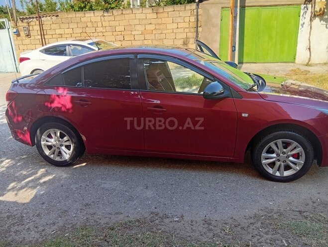 Chevrolet Cruze-10