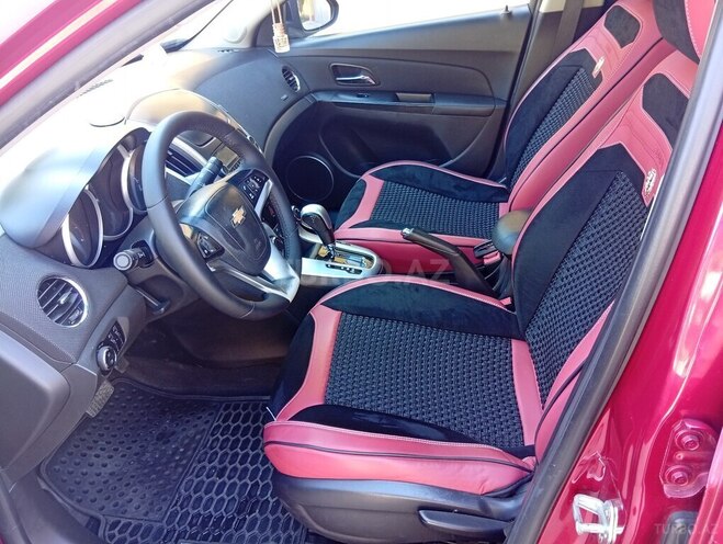 Chevrolet Cruze-20