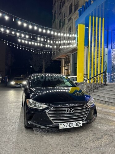 Hyundai Elantra-2