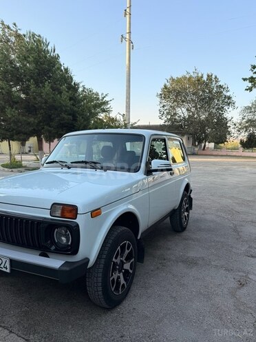 LADA (VAZ) Niva-6