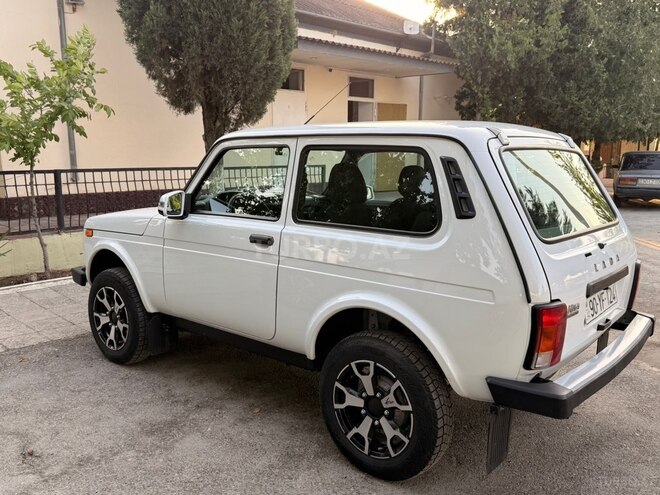 LADA (VAZ) Niva-3