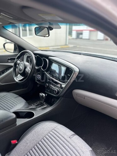 Kia Optima-12