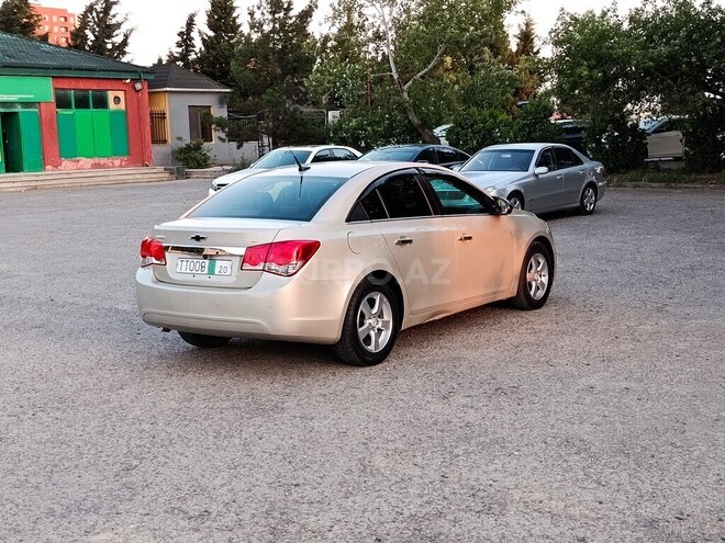 Chevrolet Cruze-8