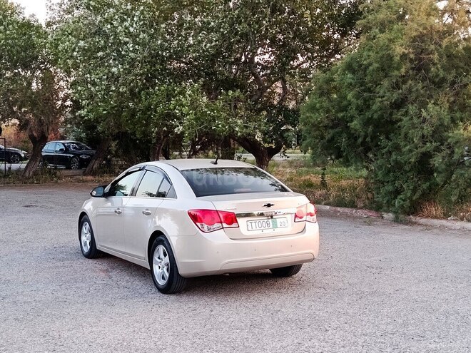 Chevrolet Cruze-9