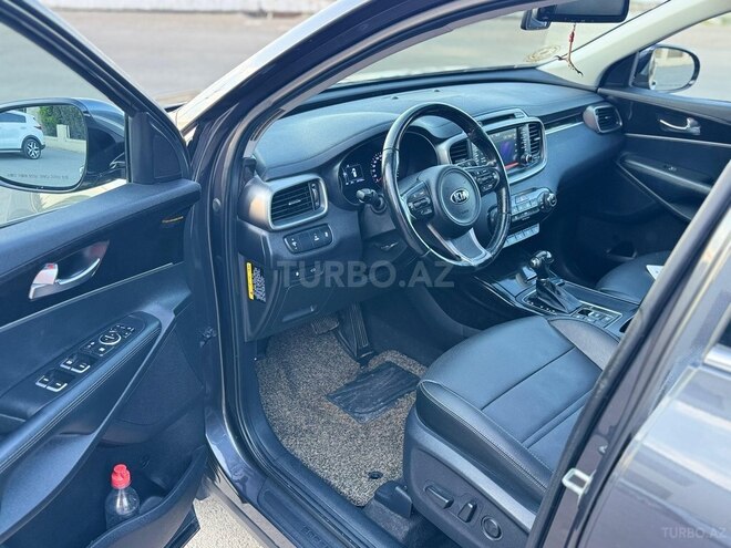Kia Sorento-18
