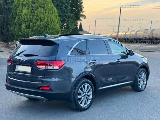 Kia Sorento-5