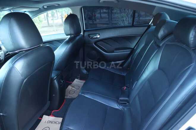 Kia Cerato-5