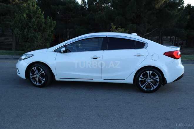 Kia Cerato-10