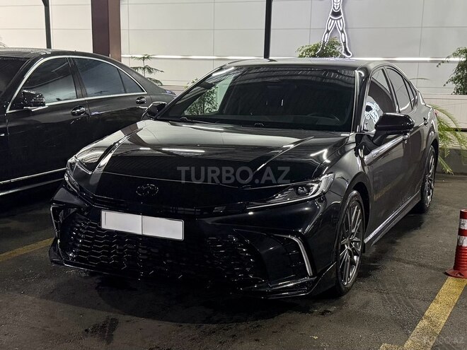 Toyota Camry-5