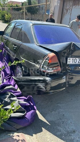 Mercedes C 180-4