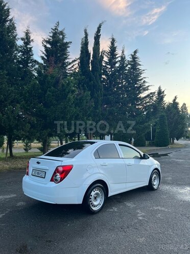 Chevrolet Aveo-6