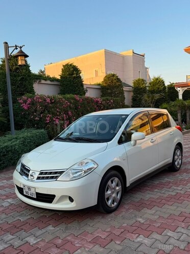 Nissan Tiida-1