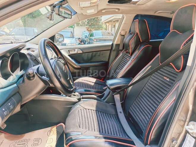 Kia Cerato-6