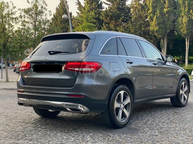 Mercedes GLC 300 4MATIC-3