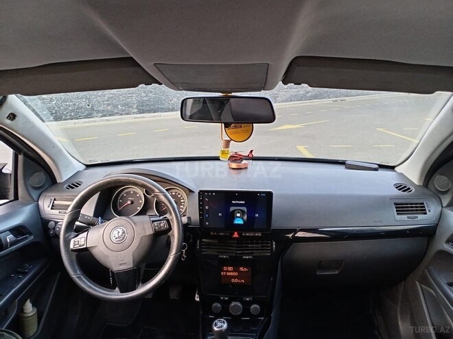 Opel Astra-10