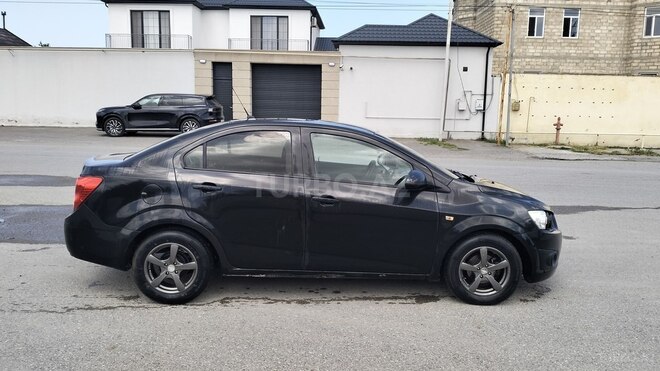 Chevrolet Aveo-3