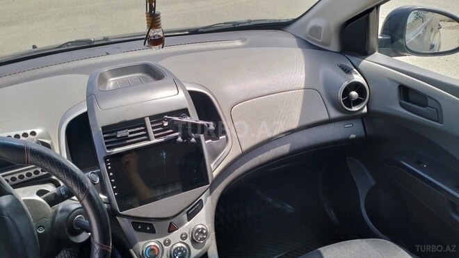 Chevrolet Aveo-6