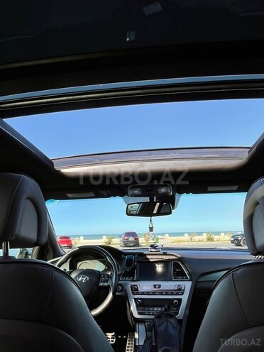 Hyundai Sonata-19
