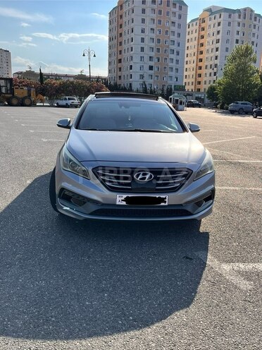 Hyundai Sonata-2