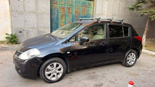 Nissan Tiida-3