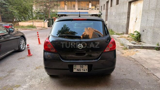 Nissan Tiida-2