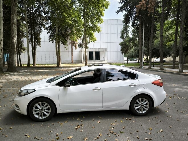 Kia Cerato-5