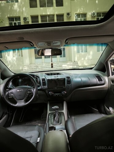 Kia Cerato-9
