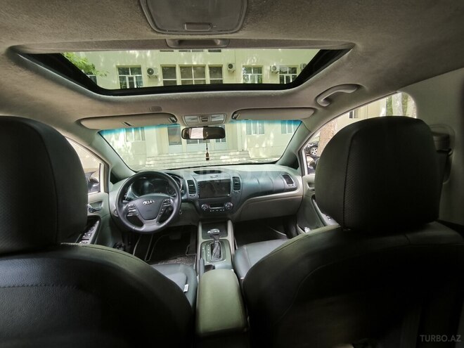 Kia Cerato-10