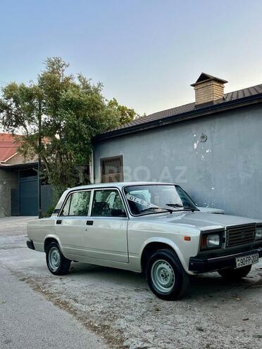 LADA (VAZ) 2107-17