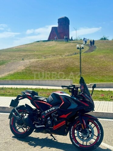 Bajaj Pulsar RS 200-2