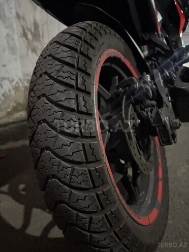 Bajaj Pulsar RS 200-6
