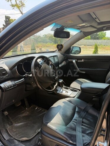 Kia Sorento-4