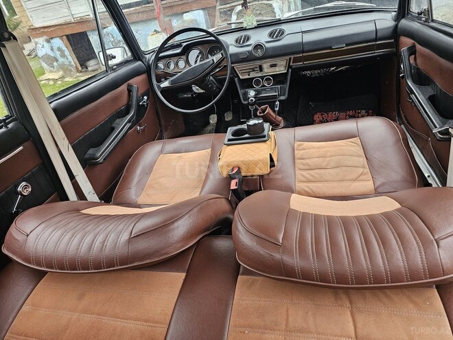 LADA (VAZ) 2103-4
