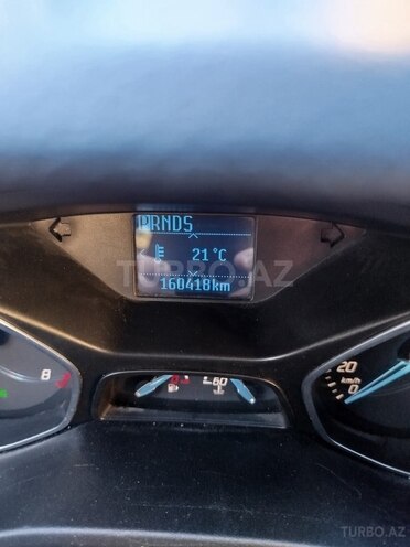 Ford Focus-15