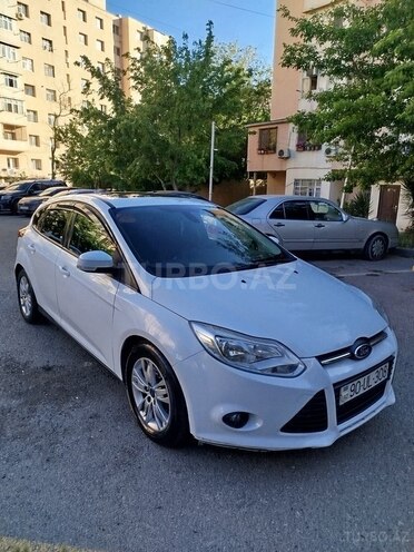 Ford Focus-10