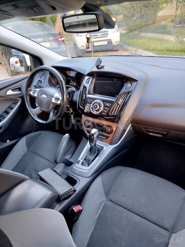 Ford Focus-5